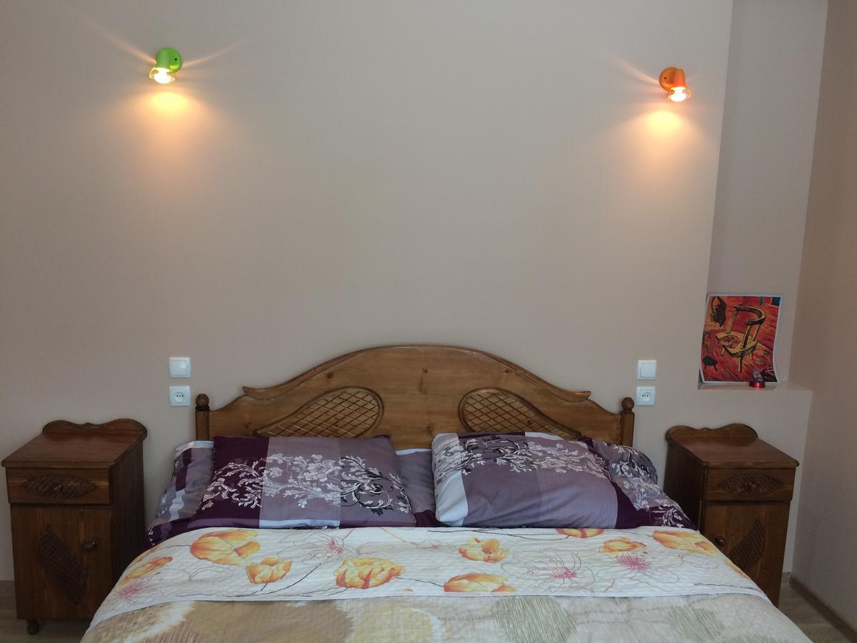 Sana Guest House Местія Екстер'єр фото